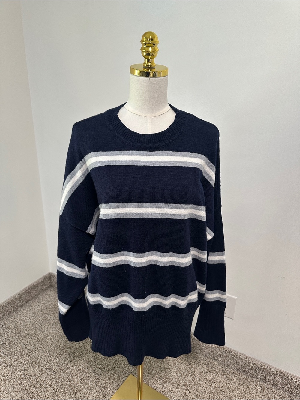 🧁 Kendall & Kylie Oversized Sweater
